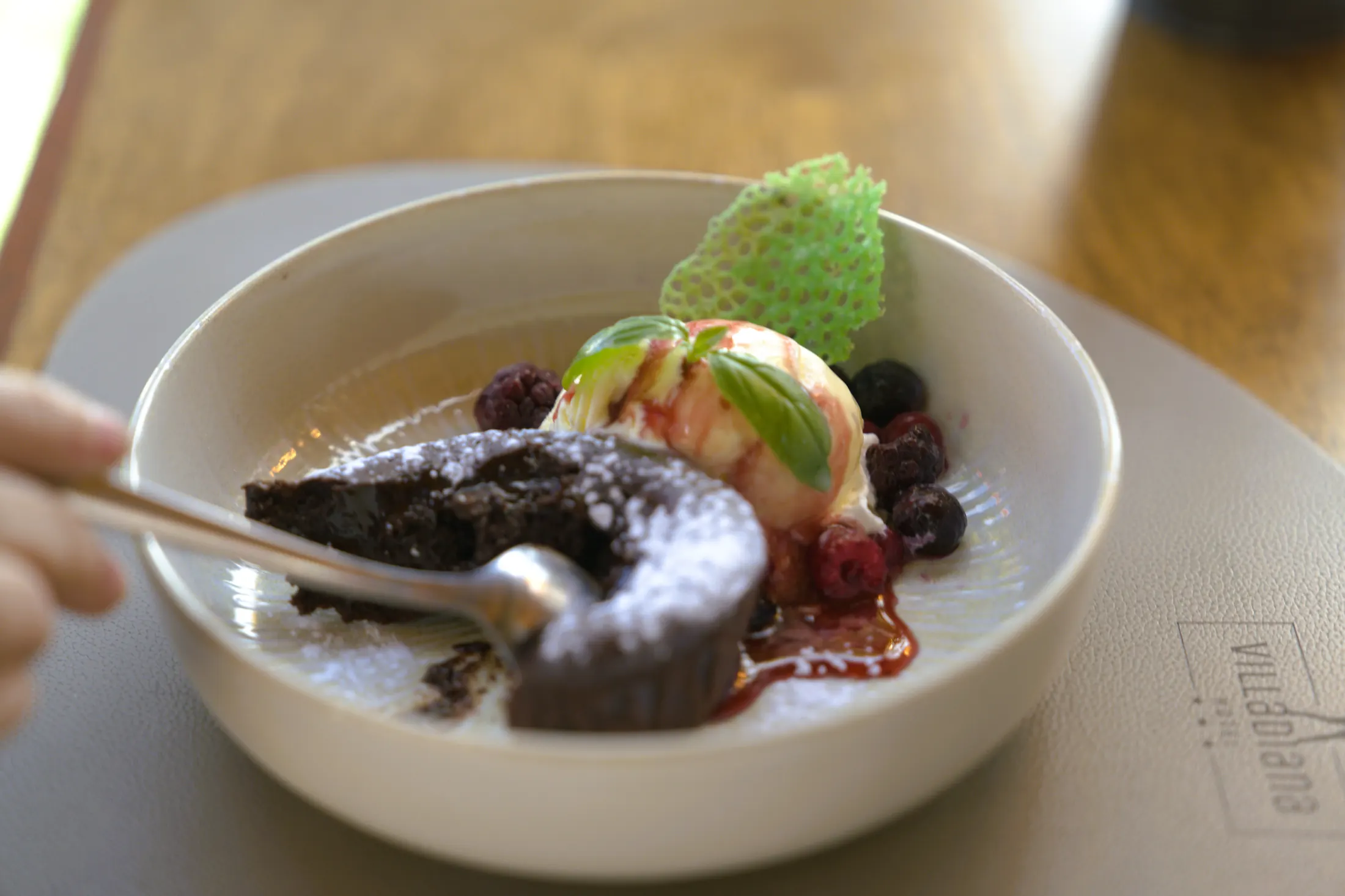 Hot lava cake with vanilla ice cream, Pizzeria Villa Diana, Lučac, Split